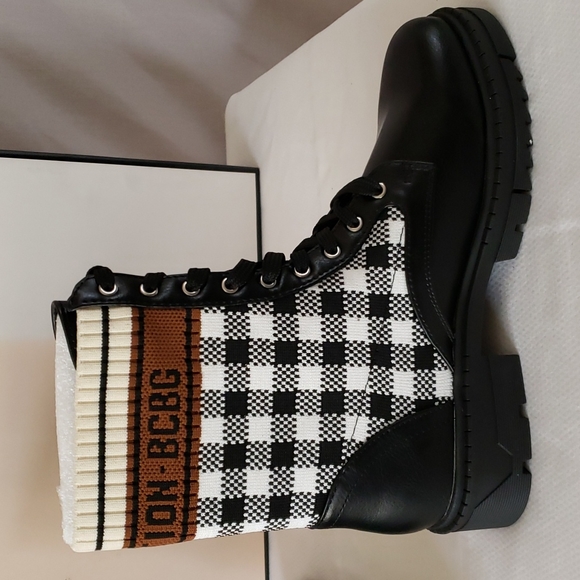 NEW BCBGENERATION Tassie Lace-Up Bootie - Picture 2 of 14